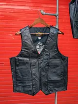 Universal Rider Universal Rider Leather Vest Black — foto 2