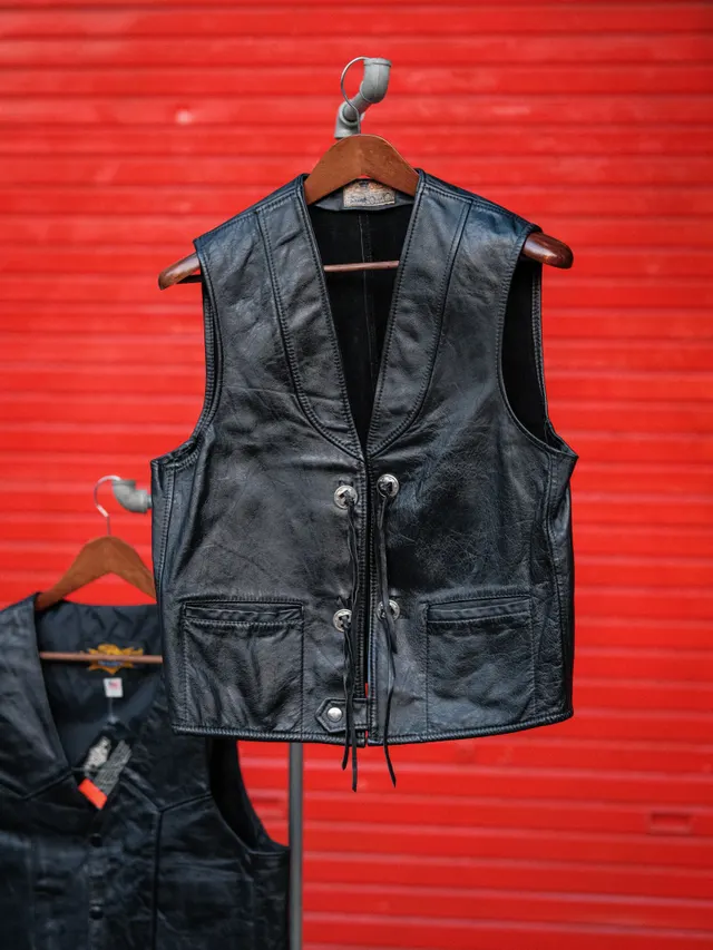 Universal Rider Universal Rider Leather Vest Black